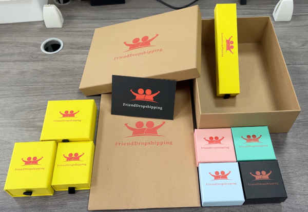 How FriendDropshipping Handles Custom Packaging + Order Fulfillment